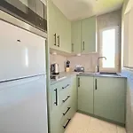 Hercules 1 Bed Wifi Tv *