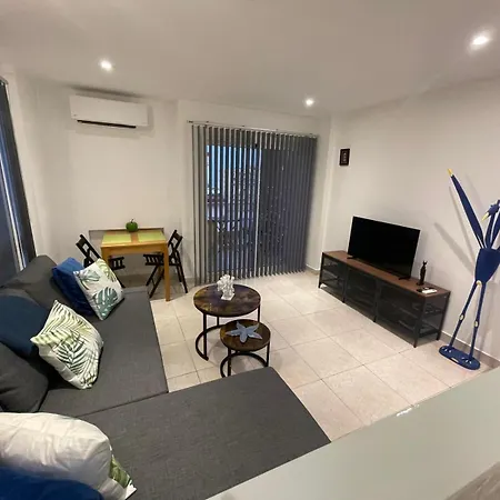Hercules 1 Bed Wifi Tv Daire